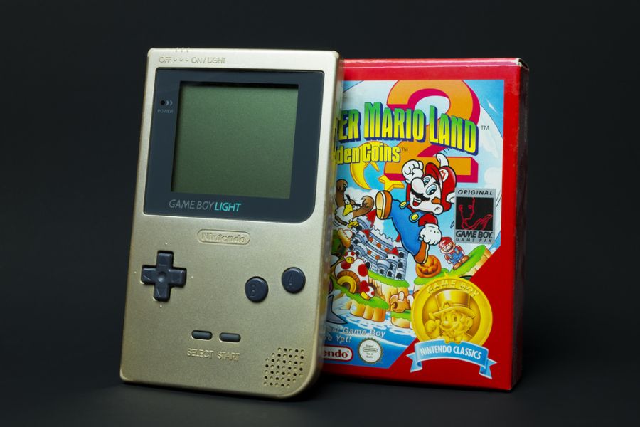 A rivalidade entre Nintendo e Sega também invadiu os consoles portáteis. Em 1990 nascia o Nintendo Game Boy. - Crédito: Kristoffer Trolle via VisualHunt / CC BY/33Giga/ND
