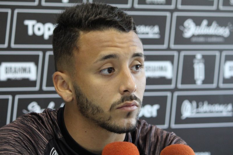 Atacante João Diogo, ex-Figueirense, foi punido pelo clube