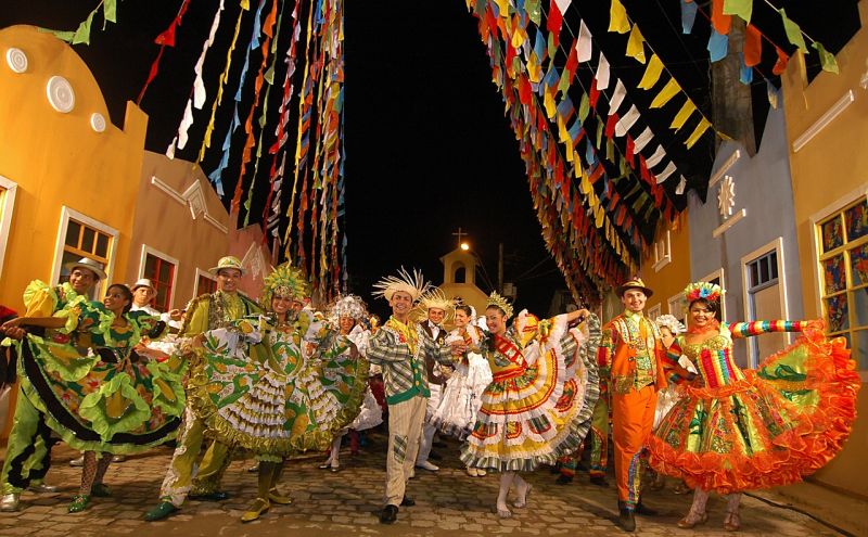 As comemorações de São João invadem o País no período de junho. Um dos mais conhecidos é a festa da Cidade de Campina Grande, na Paraíba - Pixabay - Pixabay/Rota de Férias/ND