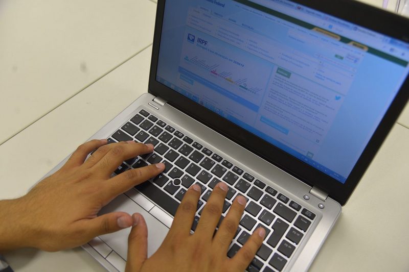 Total gasto com as restituições chegará a R$ 5 bilhões para 3.164.229 contribuintes – Arquivo/Marcello Casal Jr./Agência Brasil