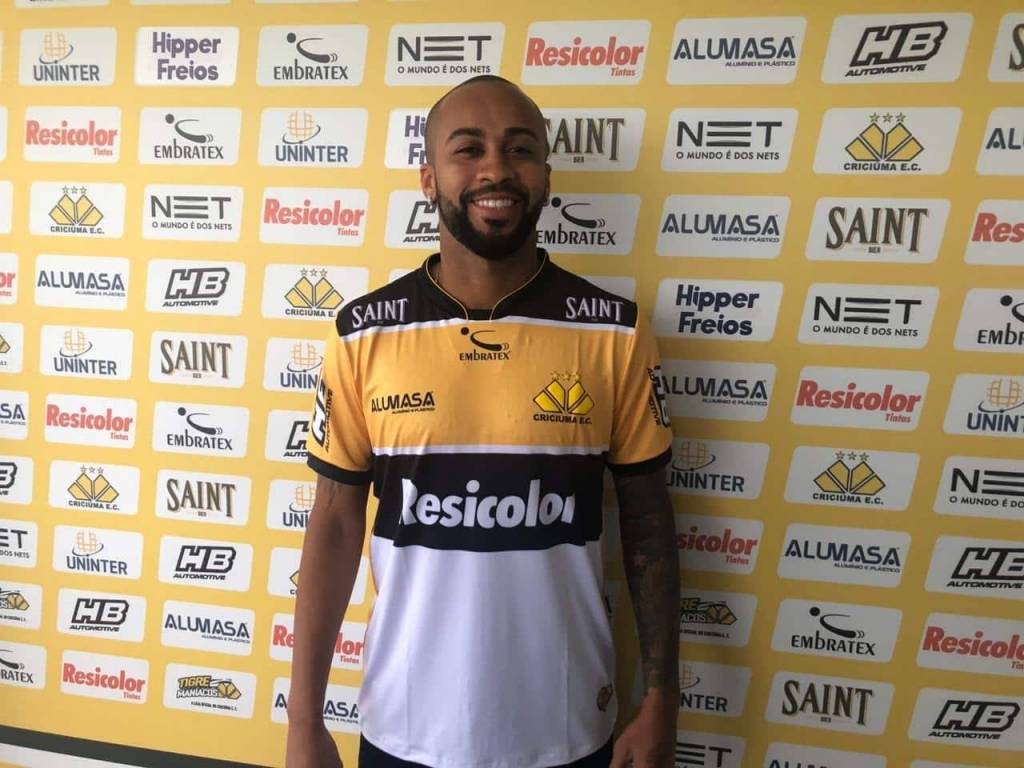 Wesley, ex-Palmeiras, São Paulo e Santos, anuncia aposentadoria