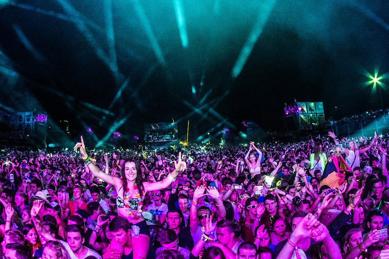 Março é o mês do Ultra Music Festival, evento de música eletrônica ao ar livre realizado em Miami, nos Estados Unidos, desde 1999. Feras como Tiësto, Armin van Buuren, Calvin Harris e Deadmau5 já se apresentaram na festa. O Ultra fez tanto sucesso que foi exportado para países como Espanha, Brasil, Argentina, Colômbia, Chile, Coréia do Sul, África do Sul, Croácia e Japão - avarty via Visual hunt / CC BY-SA - avarty via Visual hunt / CC BY-SA/Rota de Férias/ND