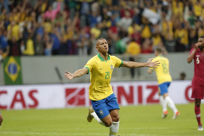 VÍDEO: Mbappé faz gol fenomenal e deixa goleiro boquiaberto na Liga dos  Campeões