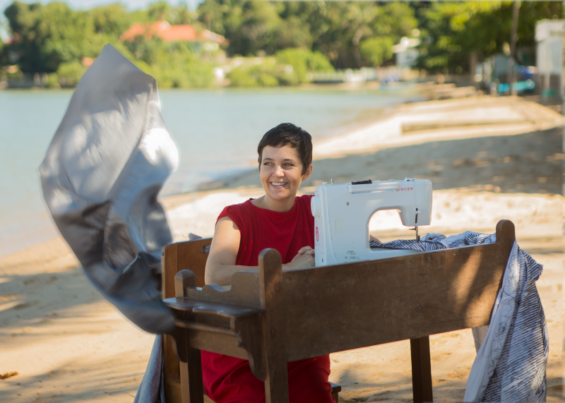 A designer ga&uacute;cha colabora para a cole&ccedil;&atilde;o de Ronaldo Fraga – Divulga&ccedil;&atilde;o/ND