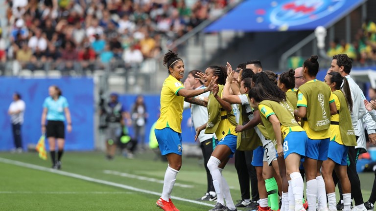 Brasil vence Jamaica por 3 a 0 na estreia da Copa do Mundo feminina