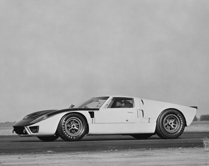 Ford GT40 Mark II 1966 - Foto: Divulgação - Foto: Divulgação /Garagem 360/ND