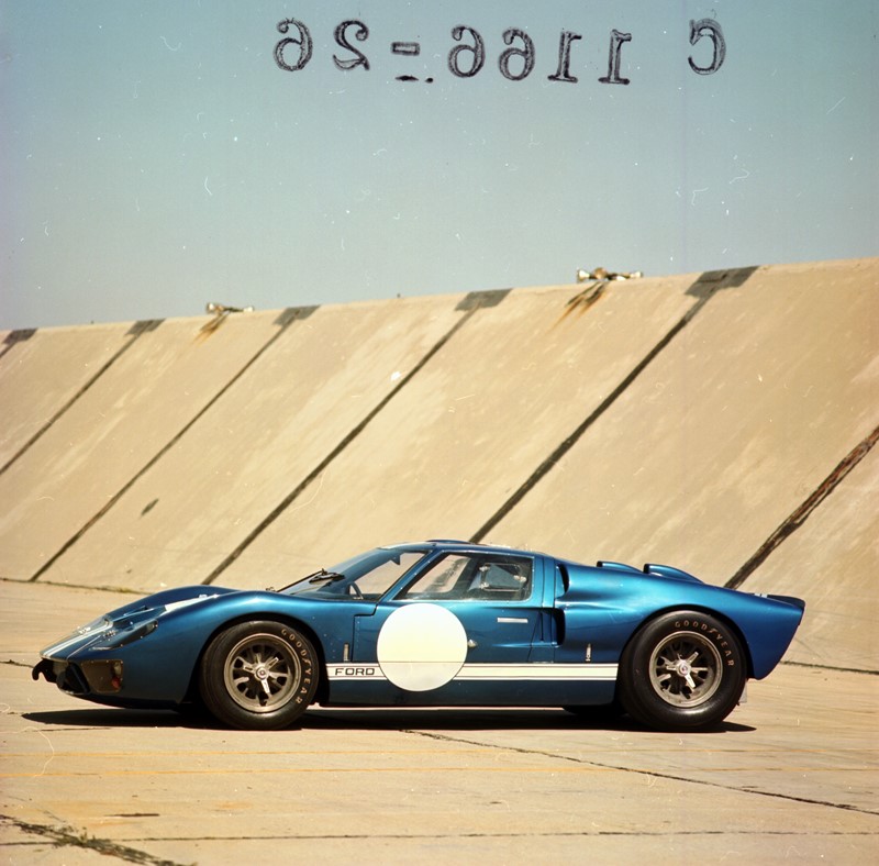 Ford GT40 Mark II - Foto: Divulgação - Foto: Divulgação /Garagem 360/ND
