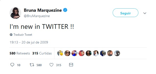 Bruna Marquezine – 20 de julho de 2009: "Eu sou nova no TWITTER !!" - Crédito: Reprodução Twitter/33Giga/ND