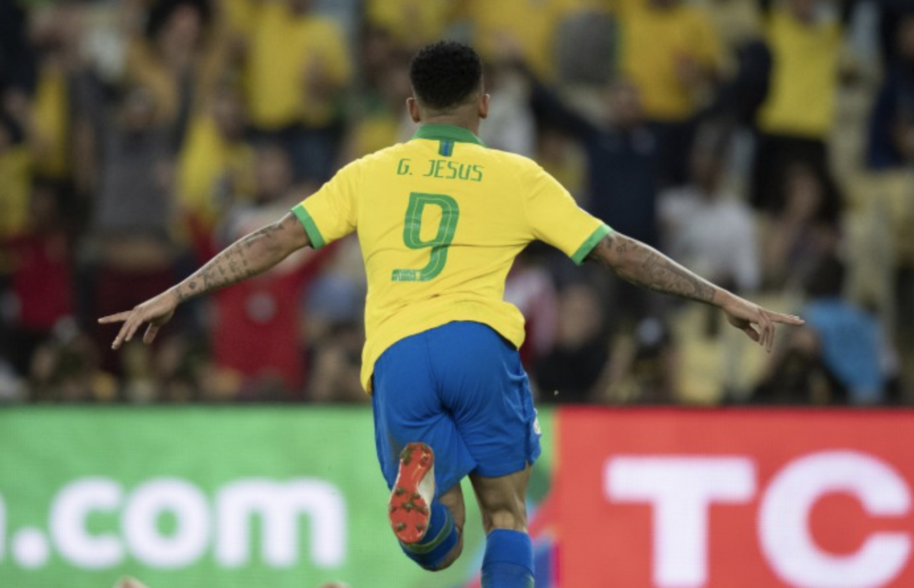 Gabriel Jesus esteve bem no jogo da final, porém, mas acabou expulso por uma entrada dura. Chorou muito ao sair de campo. - Lucas Figueiredo/CBF