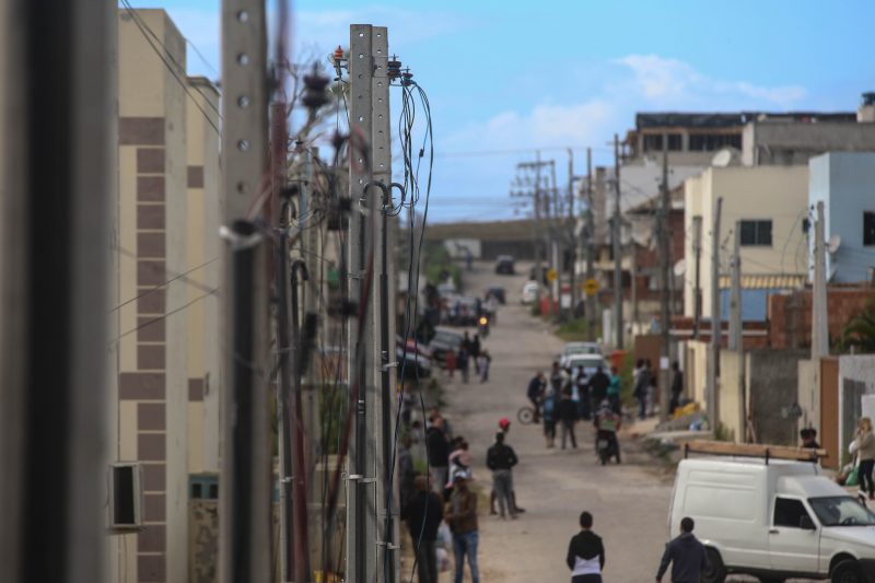 Após ação no Norte da Ilha, justiça revoga decisão e pede que Casan e Celesc deixem moradores regularizarem luz e água – Anderson Coelho/ND