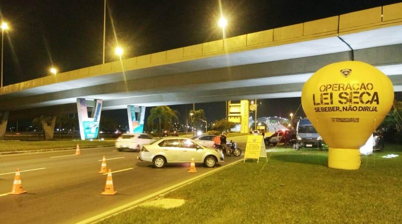 Operação no Centro de Florianópolis tem como objetivo garantir a segurança de condutores e pedestres no trânsito – PMF/Divulgação/ND