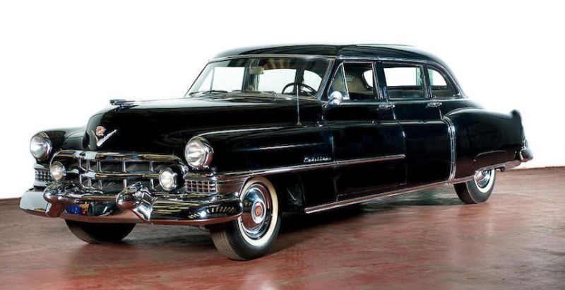 Em abril deste ano, o elegante Cadillac 75 Limousine 1951 usado por Eva Perón quando ela era primeira-dama da Argentina foi vendido em um leilão realizado pela Casa Bonhams, na Inglaterra, por 85,5 mil libras (aproximadamente R$ 427,5 mil) - Foto: Reprodução/Bonhams - Foto: Reprodução/Bonhams/Garagem 360/ND