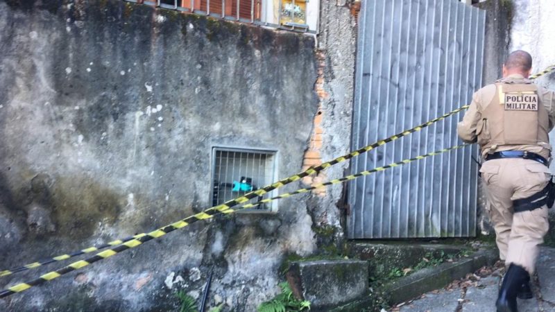 Homem é esfaqueado na comunidade do Monte Serrat, em Florianópolis – Eduardo Cristófoli / RICTV