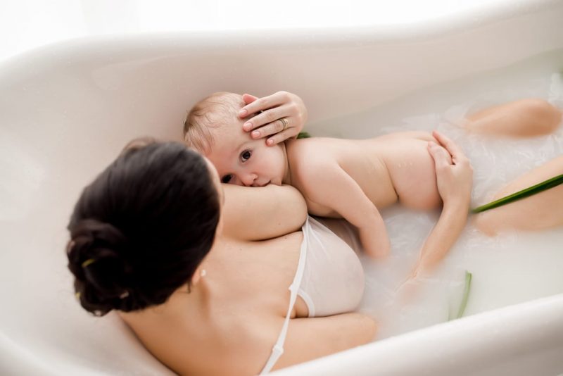 Agosto Dourado tem como objetivo conscientizar tamb&eacute;m sobre a import&acirc;ncia do apoio durante a amamenta&ccedil;&atilde;o – Foto: Priscila Rezende/Divulga&ccedil;&atilde;o