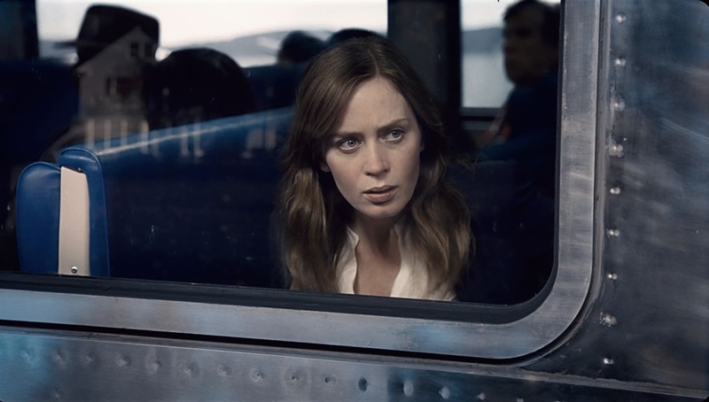 A Garota no Trem (2016) - suspense. Toda manhã, Rachel observa pela janela um casal aparentemente perfeito. Até presenciar uma cena chocante e se ver envolvida em um misterioso caso de desaparecimentos. - Divulgação /33Giga/ND