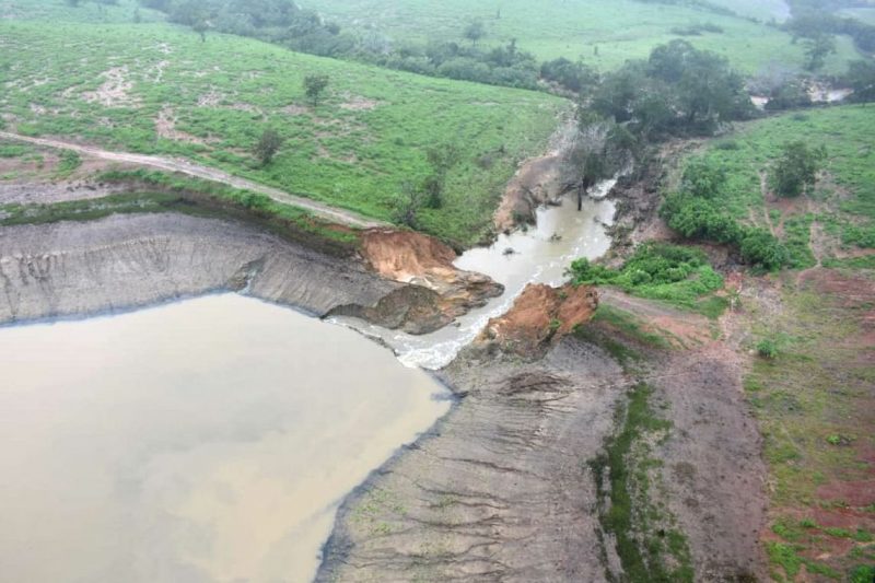 Barragem do Quati transbordou na noite de quinta – Secom/Governo do Estado da Bahia/Agência Brasil/Divulgação/ND