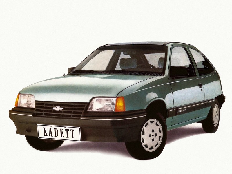Chevrolet Kadett: já estava no Brasil há alguns anos, mas ainda fazia sucesso, principalmente com a versão esportiva GSi - Foto: Divulgação - Foto: Divulgação/Garagem 360/ND