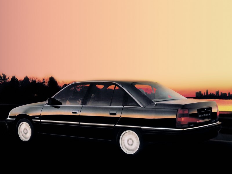 Chevrolet Omega: carro mais moderno da época, o sucessor do Opala era sinônimo de veículo luxoso em 1994 - Foto: Divulgação - Foto: Divulgação/Garagem 360/ND