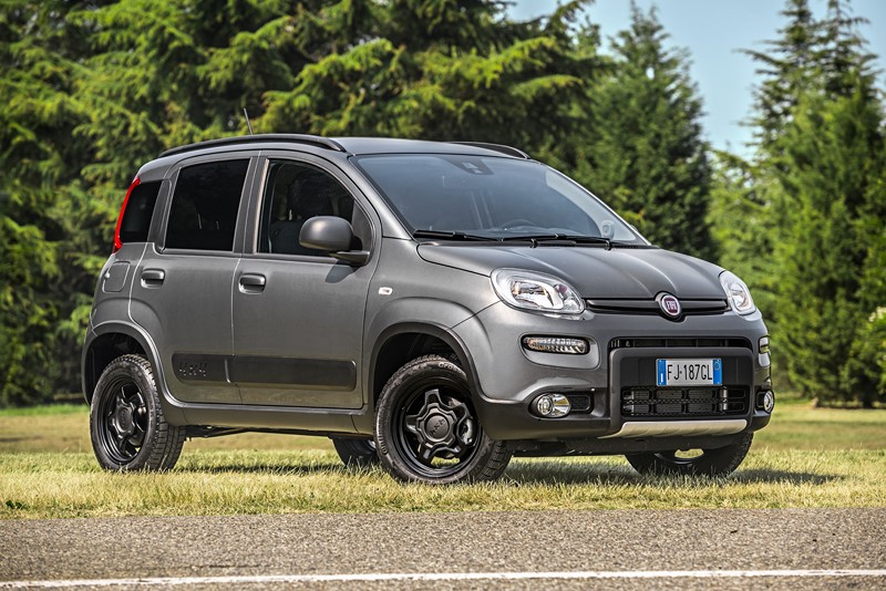 Fiat Panda: desde sua primeira geração, lançada nos anos 1980, tem uma versão 4x4 no catálogo - Foto: Divulgação - Foto: Divulgação/Garagem 360/ND