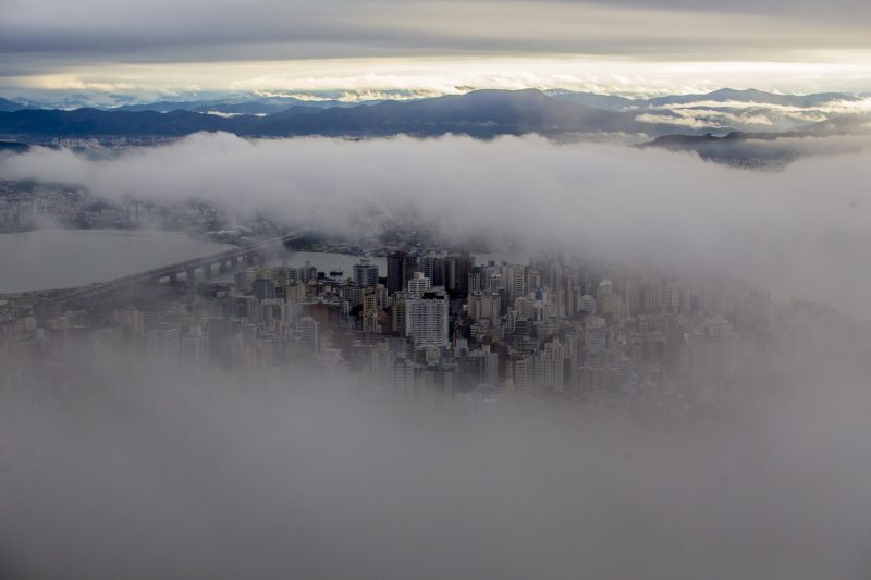 Nevoeiro marca P&aacute;scoa neste domingo (17) em Santa Catarina – Foto: Flavio Tin/Arquivo/ND