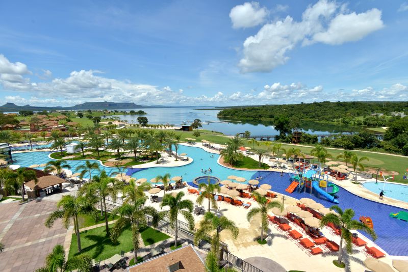 O Resort Malai Manso, em Mato Grosso, tem muitas atrativos, mas a piscina é uma atração à parte - Divulgação - Divulgação/Rota de Férias/ND