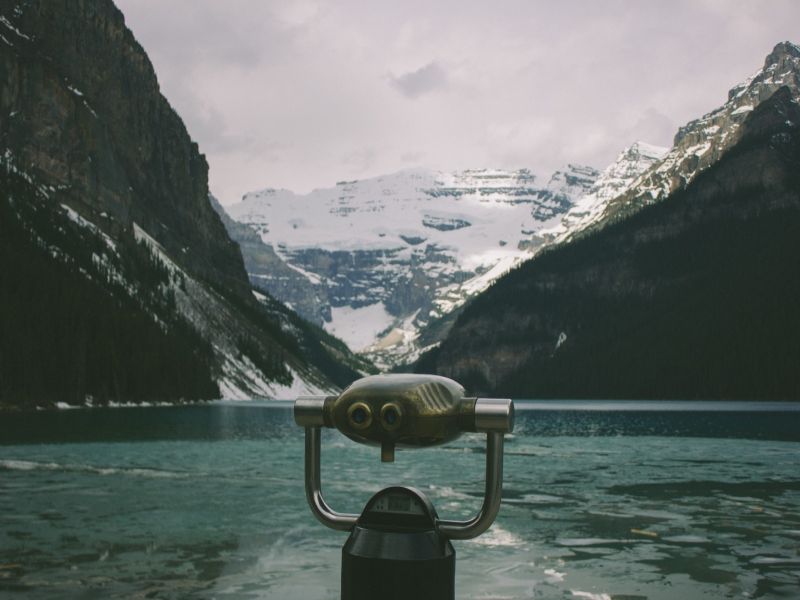 O Canadá possui paisagens de tirar o fôlego e que rendem belas fotos. No inverno, as temperaturas variam de menos 15ºC até menos 39ºC. Ao norte do país é possível avistar a aurora boreal - VisualHunt - VisualHunt/Rota de Férias/ND