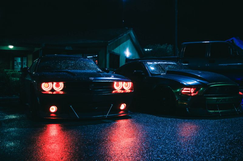 O uso de fitas de LED nos faróis têm se popularizado nos últimos tempos e o visual é polêmico - Foto: : LowkeyCaptures on Visual Hunt / CC BY - Foto: : LowkeyCaptures on Visual Hunt / CC BY /Garagem 360/ND