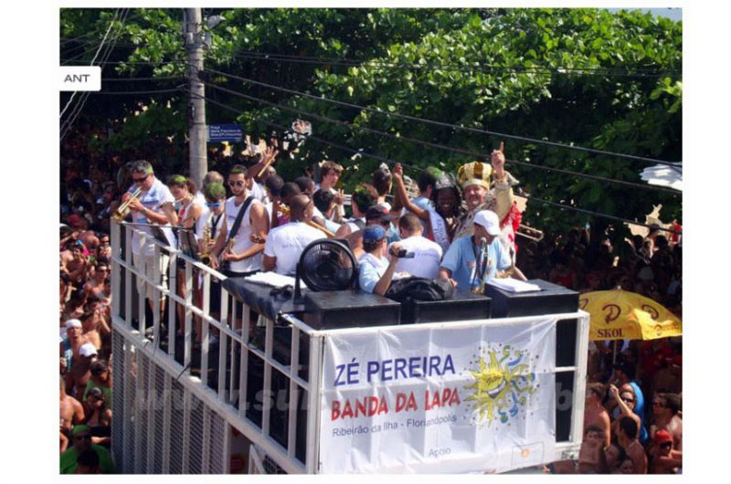 Z&eacute; Pereira 2010, no trio el&eacute;trico a Banda percorreu o Ribeir&atilde;o – Arquivos Banda da Lapa/Divulga&ccedil;&atilde;o