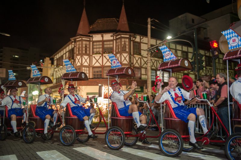 Principal polo econ&ocirc;mico e tur&iacute;stico do Vale, Blumenau &eacute; conhecida no Brasil e exterior pela Oktoberfest – Markito/Santur/Divulga&ccedil;&atilde;o/ND