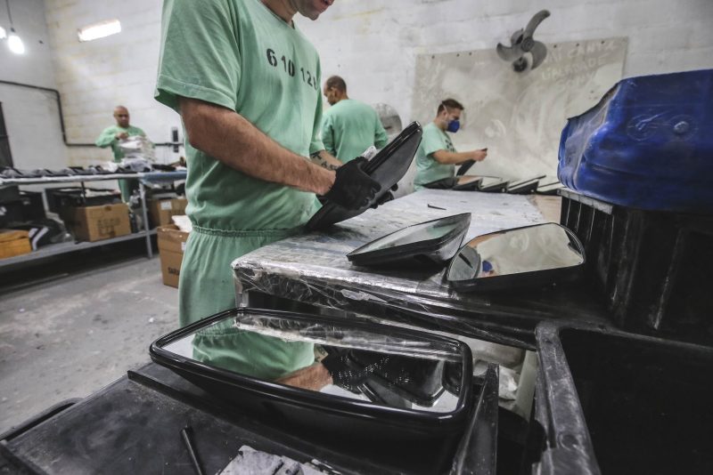 Cerca de 200 detentos trabalham na Penitenci&aacute;ria de Florian&oacute;polis – Anderson Coelho/ND