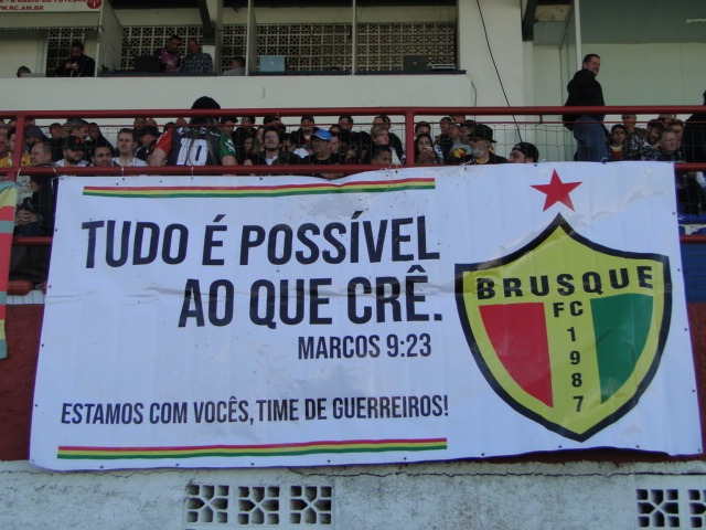 O domingo (4) ainda marca os 159 anos do munic&iacute;pio de Brusque que, abra&ccedil;ado ao clube da cidade, quer ter mais motivos para comemorar. – Diogo de Souza/ND