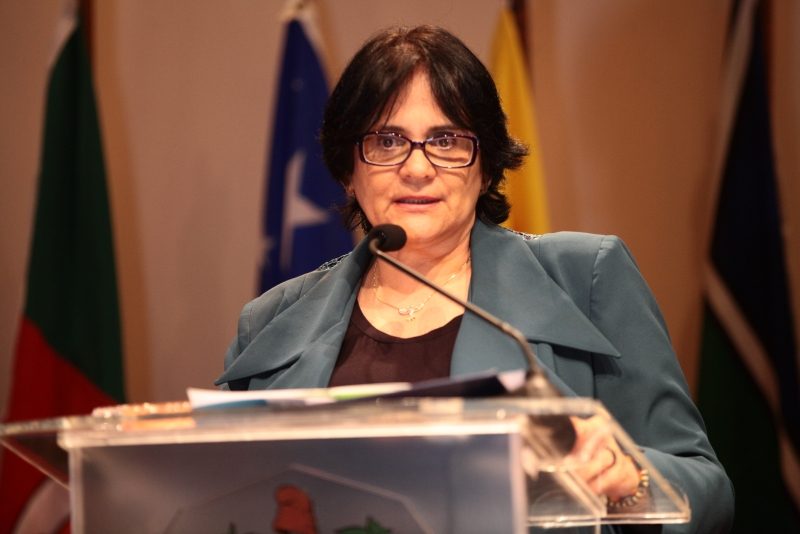 Ministra Damares Alves discursa na abertura do Seminário Regional de Promoção e Defesa da Cidadania, na Alesc, em Florianópolis – Solon Soares/Agência AL/ND