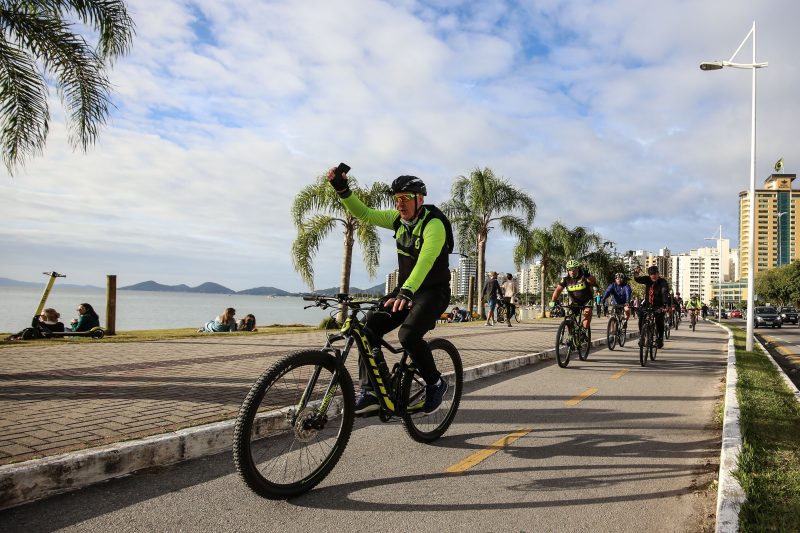 O passeio ser&aacute; feito nas ciclovias da Beira-mar Norte, Beira-mar Continental e Ponte Herc&iacute;lio Luz – Foto: Anderson Coelho/Arquivo/ND