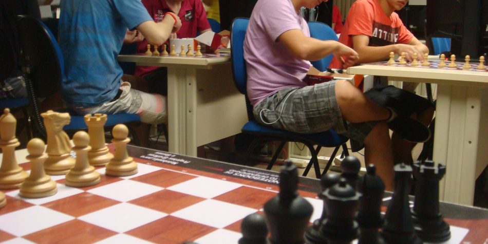 Notícia - Cursos de xadrez gratuitos da Udesc Joinville estão com