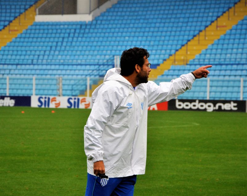 Alberto Valentim. Passagem decepcionante pelo Ava&iacute;.&nbsp; – Foto: Ava&iacute; FC/divulga&ccedil;&atilde;o