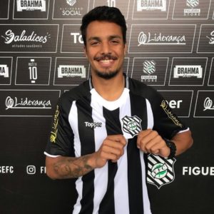 Juninho n&atilde;o esconde a vontade de se destacar na equipe e ascender. “J&aacute; treinei umas duas vezes com o time profissional e claro que eu quero estar na equipe principal”, disse – Global Sports/Divulga&ccedil;&atilde;o/ND