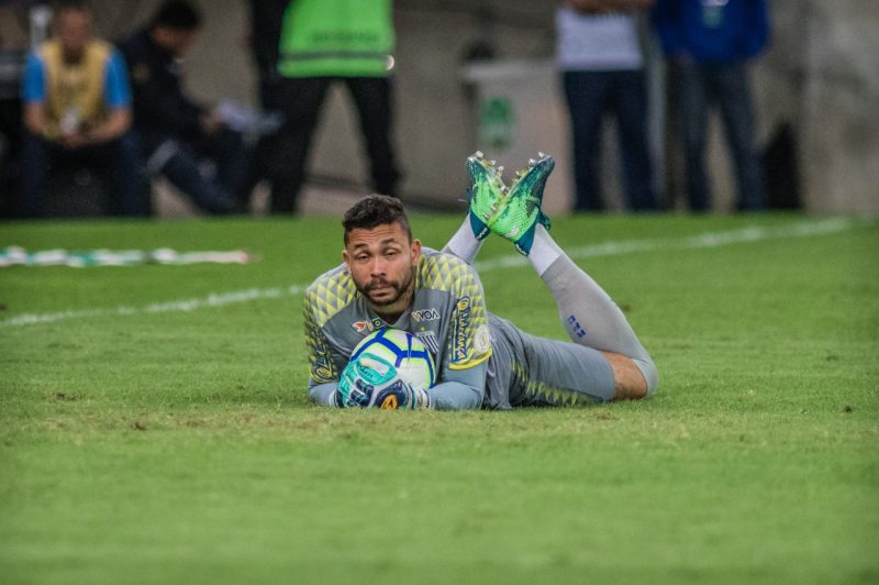 Vladimir, em atua&ccedil;&atilde;o de gala no est&aacute;dio Maracan&atilde;, na vit&oacute;ria do Ava&iacute; sobre o Fluminense na S&eacute;rie A; atleta passou pelo Ava&iacute; em 2019 e, apesar da queda da S&eacute;rie A para S&eacute;rie B, foi um dos poucos destaques – Foto: Maga Jr/Estad&atilde;o Conte&uacute;do/ND