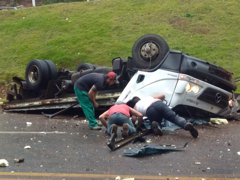 Caminhão Capota E Deixa Duas Pessoas Mortas Em Tangará | ND Mais