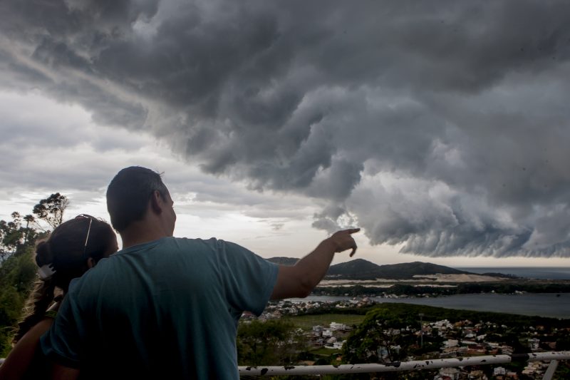 Ventos fortes devem chegar ao litoral de SC nesta segunda-feira – Foto: Flavio Tin/arquivo/ND