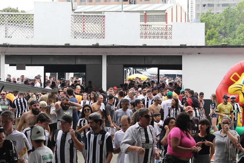 Torcida do Figueirense: considerada uma das mais fan&aacute;ticas de SC – Foto: Patrick Floriani/FFC/divulga&ccedil;&atilde;o