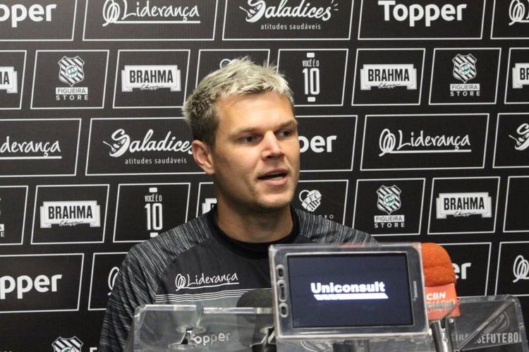 Alem&atilde;o saiu do Figueirense e assinou com o Crici&uacute;ma – Foto: Andrey de Oliveira/Figueirense FC