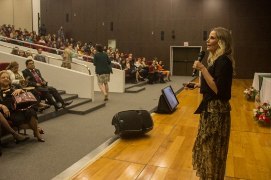 O livro “Viol&ecirc;ncia Psicol&oacute;gica Contra a Mulher: o Dano Ps&iacute;quico Como Crime de Les&atilde;o Corporal” trata da viol&ecirc;ncia psicol&oacute;gica – Foto: TJSC/Divulga&ccedil;&atilde;o/ND