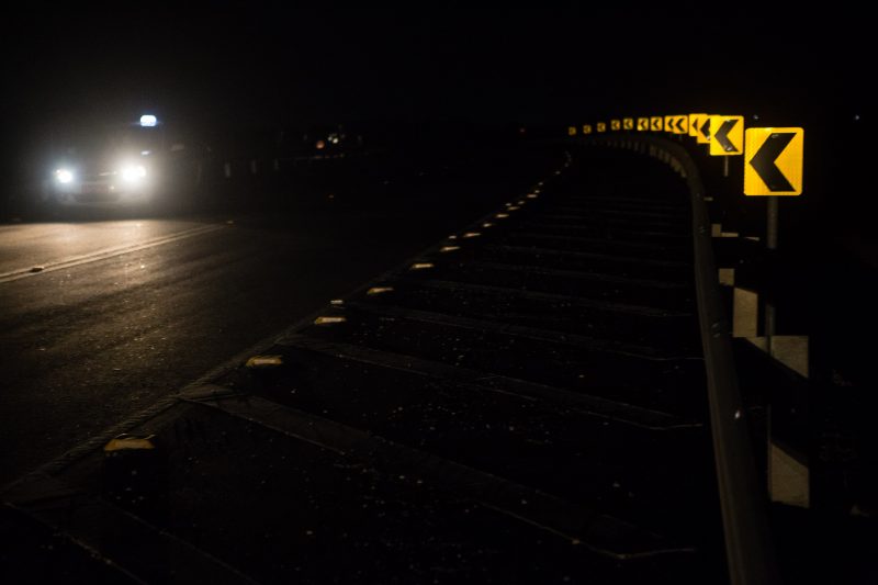 Rodovia SC-401, acesso ao novo aeroporto, apresenta problema de iluminação e se torna um risco aos motoristas à noite- Foto: Flavio Tin/ND