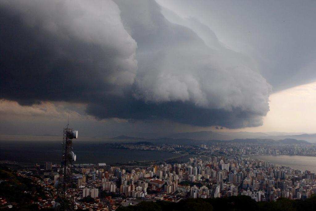 Quarta-feira com tempo instável e frio em Santa Catarina – O JANELÃO