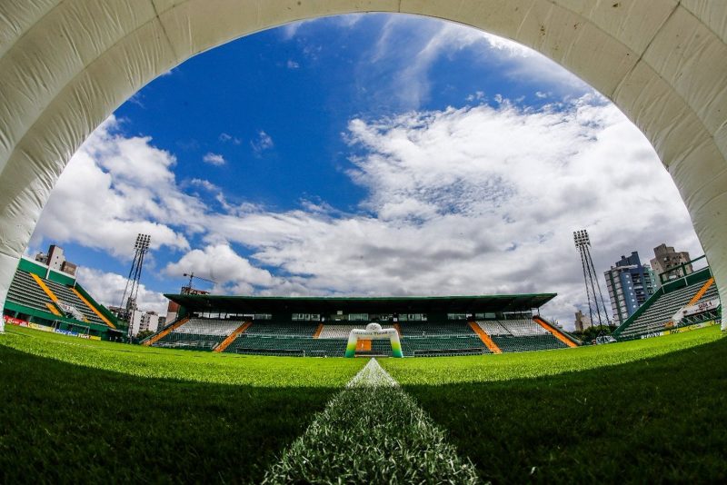 Chapecoense vivencia período eleitoral