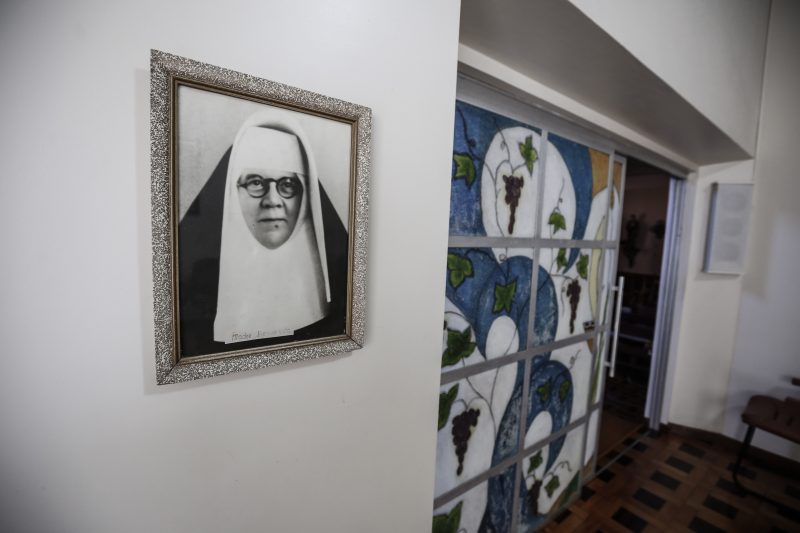Retrato de Madre Benvenuta no Convento das Irm&atilde;s da Divina Provid&ecirc;ncia – Foto: Anderson Coelho/ND