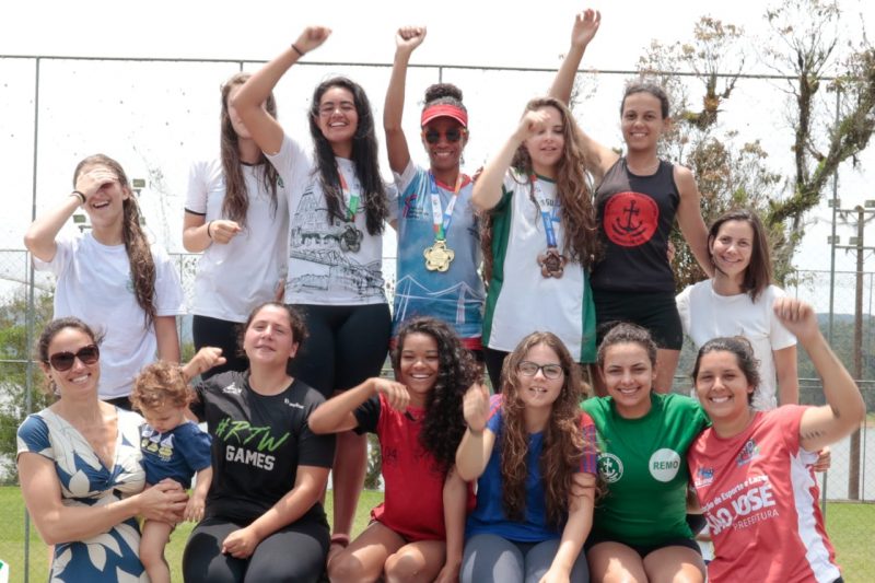 As remadores que participaram deste ano do Jasc. No pr&oacute;ximo ano, caso o n&uacute;mero de munic&iacute;pios inscritos se repita, as pontua&ccedil;&otilde;es das remadores passar&atilde;o a ser computadas – Arquivo Pessoal/Divulga&ccedil;&atilde;o/ND