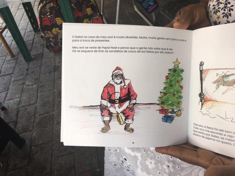 O Papai Noel negro faz parte da obra de Solange Ad&atilde;o – Foto: Divulga&ccedil;&atilde;o/ND