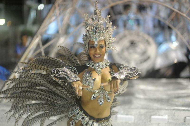 Pela Copa Lord, Renata viaja da Austr&aacute;lia para o Brasil – Foto: Divulga&ccedil;&atilde;o/ND