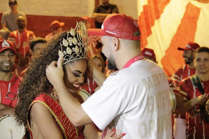 Thaynara Freitas &eacute; a rainha de bateria da Consulado – Foto: Divulga&ccedil;&atilde;o/ND